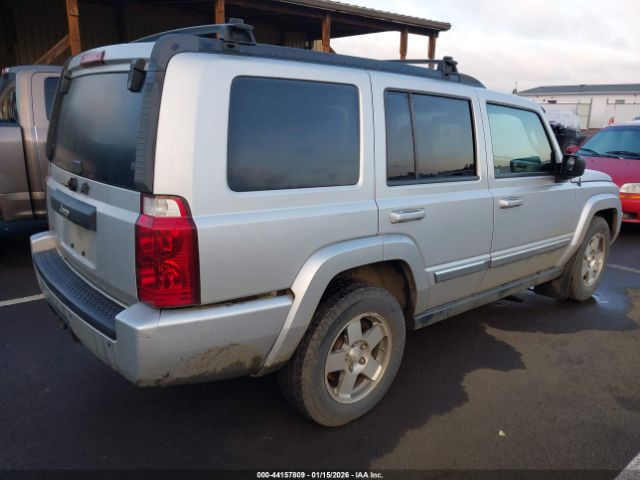 2010 JEEP COMMANDER 1J4RG4GK2AC115579 Photo 3