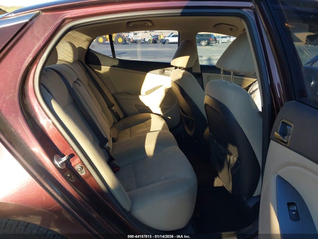 5XXGM4A77EG311999 KIA Optima Lx