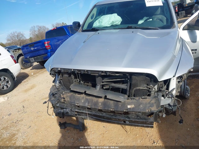 44157820 :رقم المزاد ، 1C6RR7FT5HS528518 vin ، 2017 Ram 1500 Express  4x4 6'4 Box مزاد بيع