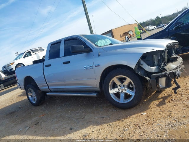 44157820 :رقم المزاد ، 1C6RR7FT5HS528518 vin ، 2017 Ram 1500 Express  4x4 6'4 Box مزاد بيع