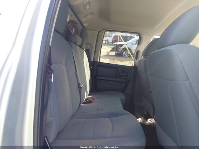 44157820 :رقم المزاد ، 1C6RR7FT5HS528518 vin ، 2017 Ram 1500 Express  4x4 6'4 Box مزاد بيع