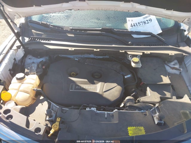 5LMCJ2C97GUJ30210 Lincoln MKC SELECT