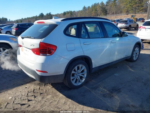 2014 BMW X1 WBAVL1C55EVR92668 Photo 3