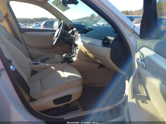 2014 BMW X1 WBAVL1C55EVR92668 Photo 4