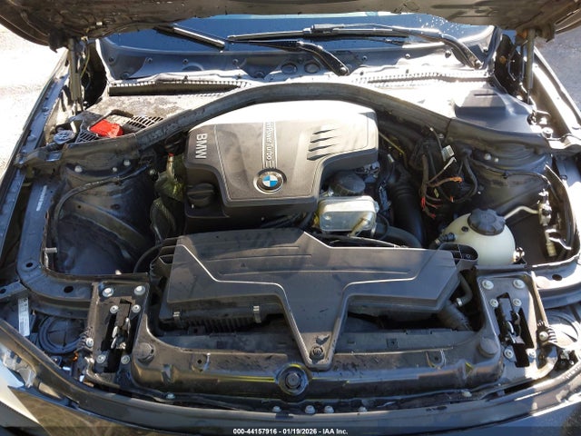 2013 Bmw 328i მანქანა იყიდება აუქციონზე, vin: WBA3A5C54DF358149, აუქციონის ნომერი: 44157916