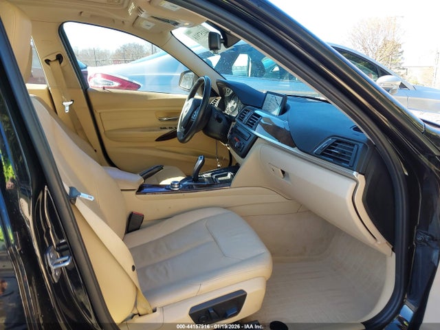 2013 Bmw 328i მანქანა იყიდება აუქციონზე, vin: WBA3A5C54DF358149, აუქციონის ნომერი: 44157916