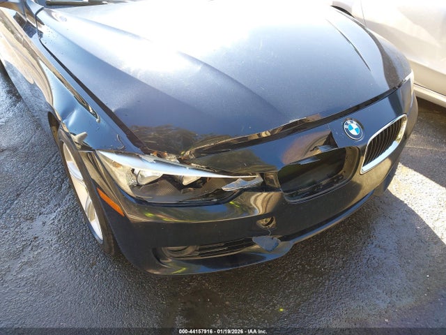 2013 Bmw 328i მანქანა იყიდება აუქციონზე, vin: WBA3A5C54DF358149, აუქციონის ნომერი: 44157916