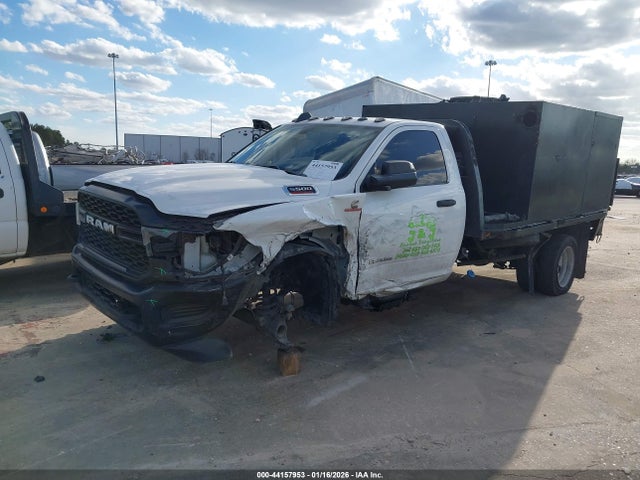 2020 RAM 5500 CHASSIS 3C7WRMBL1LG263700 Photo 1