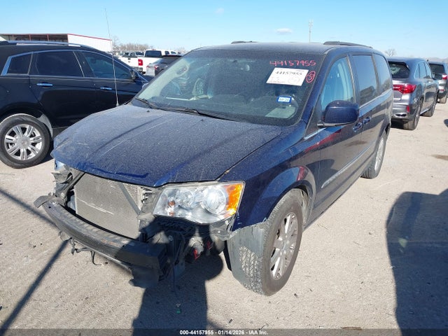 2015 Chrysler Town & Country Touring მანქანა იყიდება აუქციონზე, vin: 2C4RC1BG9FR563058, აუქციონის ნომერი: 44157955