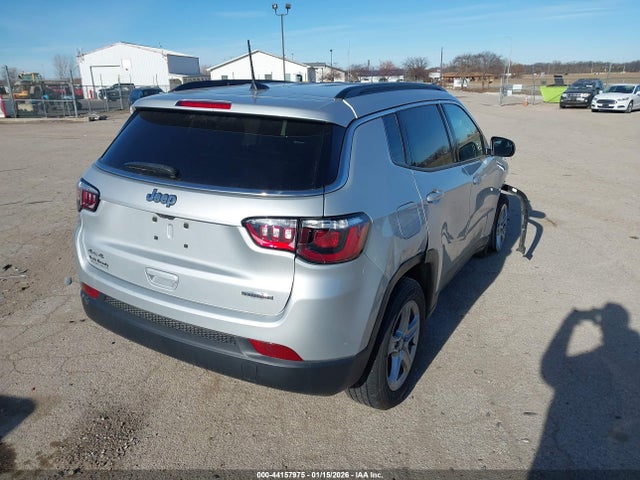 2024 JEEP COMPASS 3C4NJDBN4RT107121 Photo 3