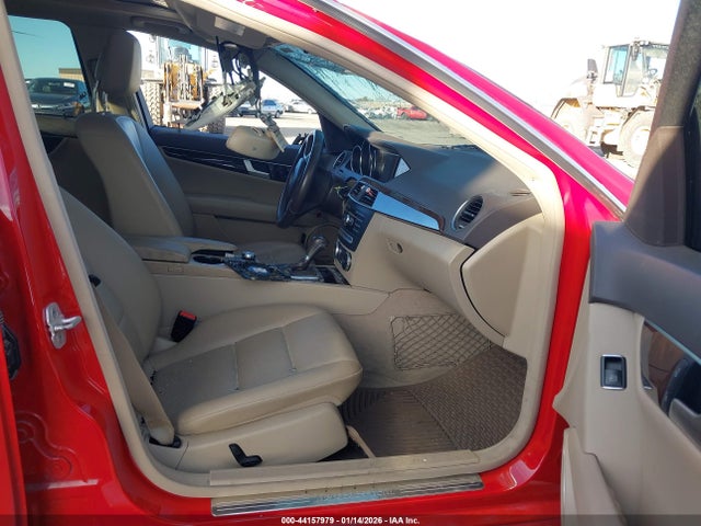 WDDGF4HB5EA960545 Mercedes-Benz C-class C 250 Sport