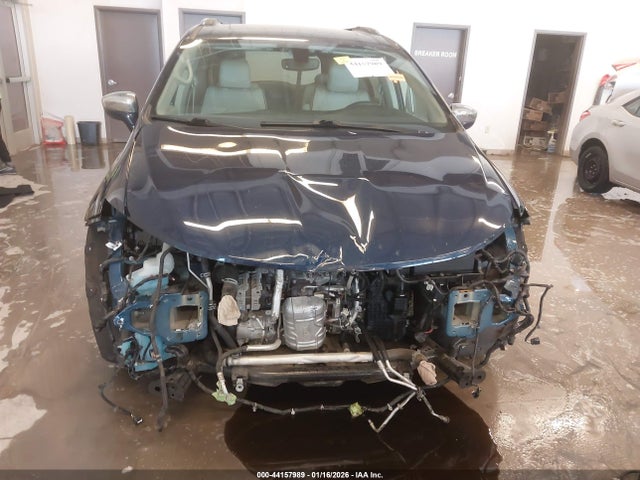 Продажа на аукционе авто 2020 Chrysler Pacifica Limited, vin: 2C4RC1GG3LR102846, номер лота: 44157989