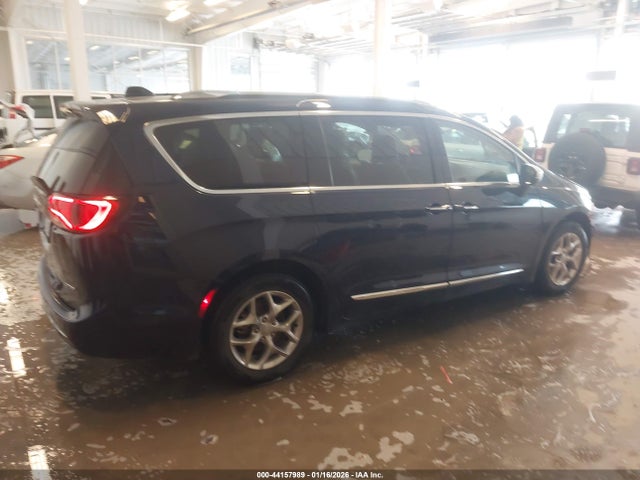 Продажа на аукционе авто 2020 Chrysler Pacifica Limited, vin: 2C4RC1GG3LR102846, номер лота: 44157989