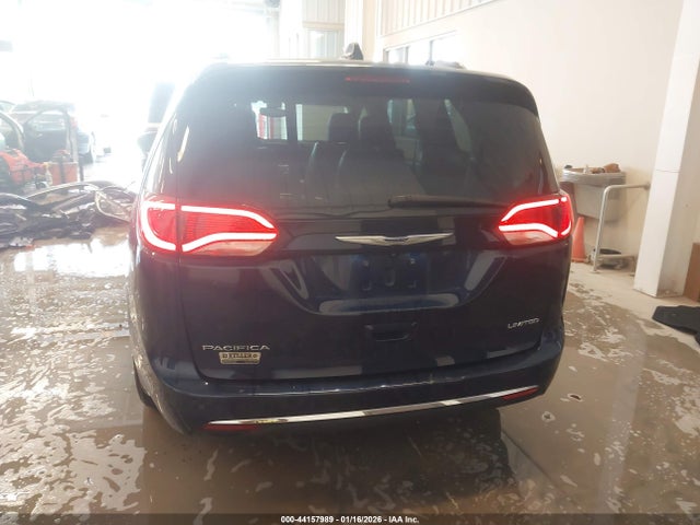 Продажа на аукционе авто 2020 Chrysler Pacifica Limited, vin: 2C4RC1GG3LR102846, номер лота: 44157989