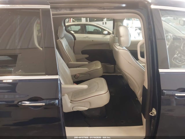 Продажа на аукционе авто 2020 Chrysler Pacifica Limited, vin: 2C4RC1GG3LR102846, номер лота: 44157989