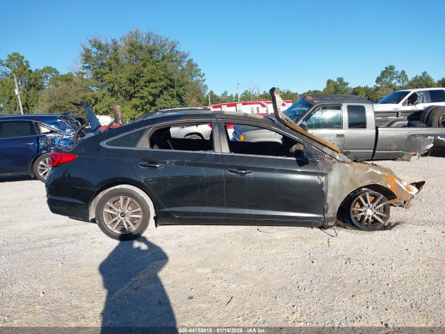 Hyundai SONATA SE 2016 5NPE24AF0GH383784 Image 13