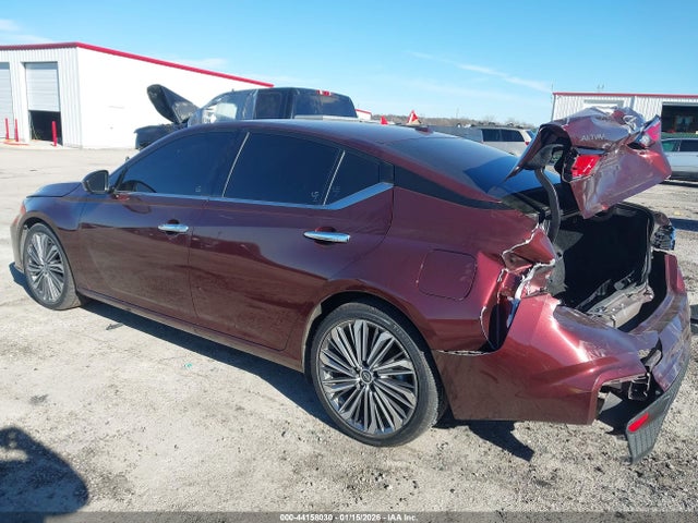 44158030 :رقم المزاد ، 1N4BL4EV6PN339960 vin ، 2023 Nissan Altima Sl Fwd مزاد بيع