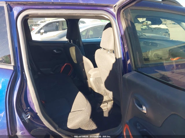 2018 Jeep Renegade Upland Edition 4x4 მანქანა იყიდება აუქციონზე, vin: ZACCJBAB8JPJ14617, აუქციონის ნომერი: 44158038