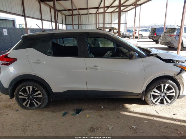 44158091 :رقم المزاد ، 3N1CP5CU2KL562902 vin ، 2019 Nissan Kicks Sv مزاد بيع