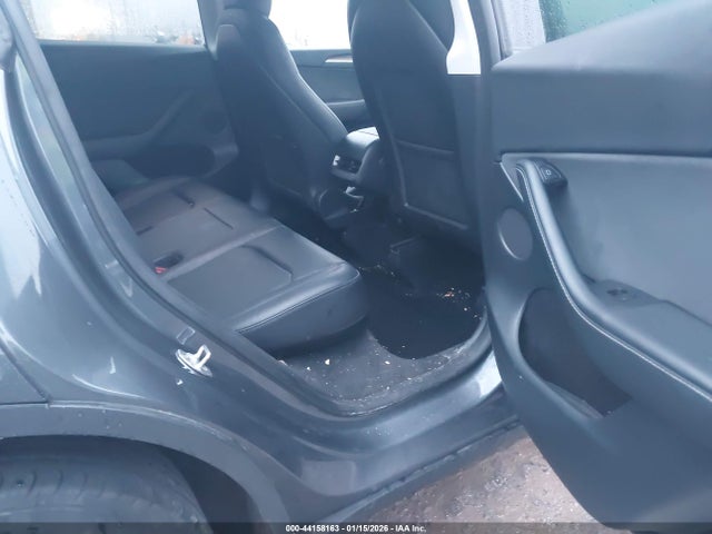 2023 TESLA MODEL Y 7SAYGDEE7PF977452 Photo 7