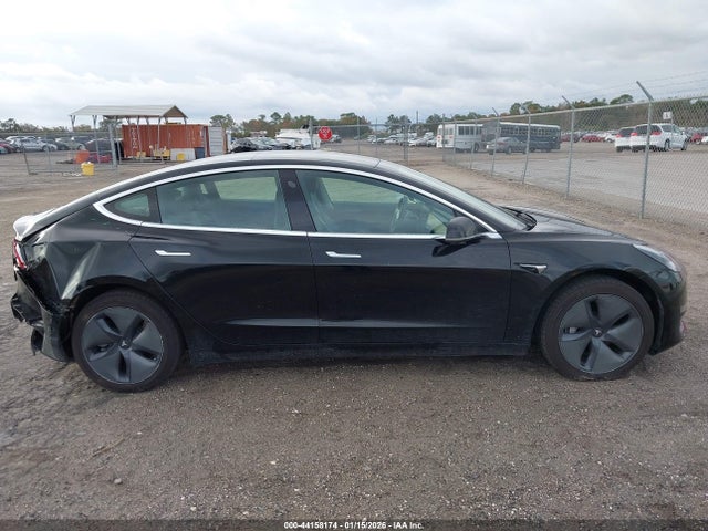 5YJ3E1EA2LF427630 Tesla MODEL 3
