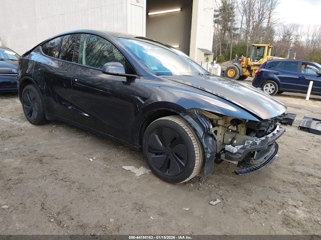 2026 TESLA MODEL Y 7SAYGDED9TA418273