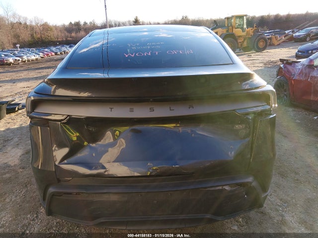 Tesla Model Y Rwd 2026 7SAYGDED9TA418273 Image 21