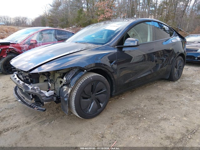 2026 TESLA MODEL Y 7SAYGDED9TA418273 Photo 1
