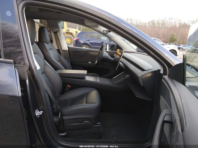 2026 TESLA MODEL Y 7SAYGDED9TA418273 Photo 4