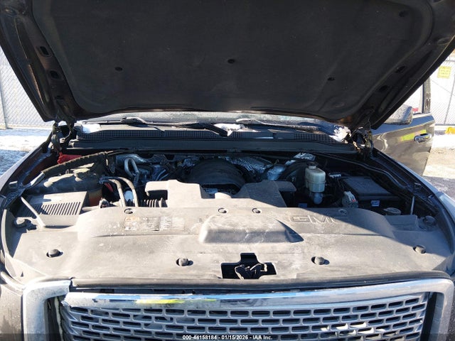44158184 :رقم المزاد ، 1GKS2CKJXFR129995 vin ، 2015 Gmc Yukon Denali مزاد بيع