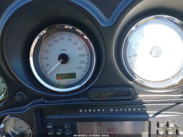 2013 HARLEY-DAVIDSON FLHX 1HD1KBM32DB631646 Photo 6