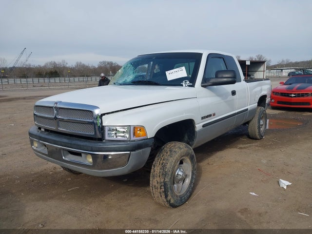 2000 DODGE RAM 1500 1B7HF13ZXYJ191157 Photo 1