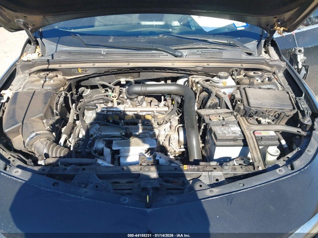 1G1ZD5ST8LF111261 Chevrolet Malibu Fwd Lt