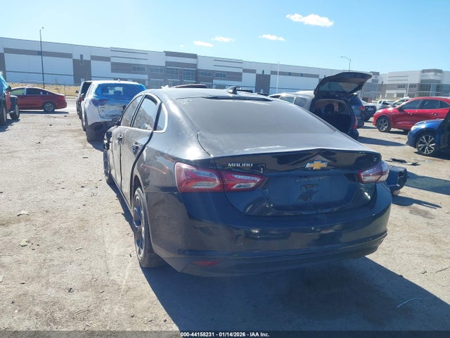 1G1ZD5ST8LF111261 Chevrolet Malibu Fwd Lt