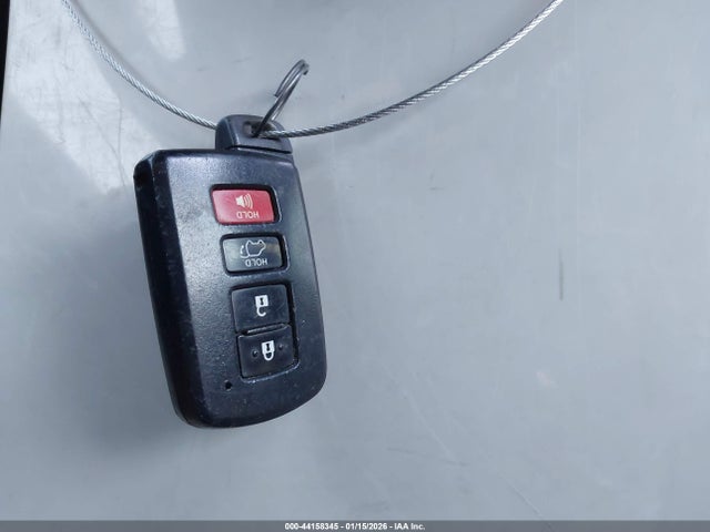 JTMYFREV9ED035002 Toyota Rav4 Limited
