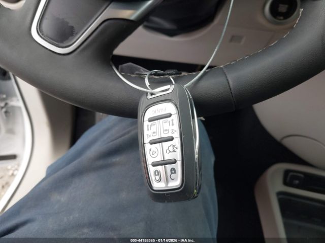 2024 CHRYSLER PACIFICA 2C4RC1BG1RR125445 Photo 10