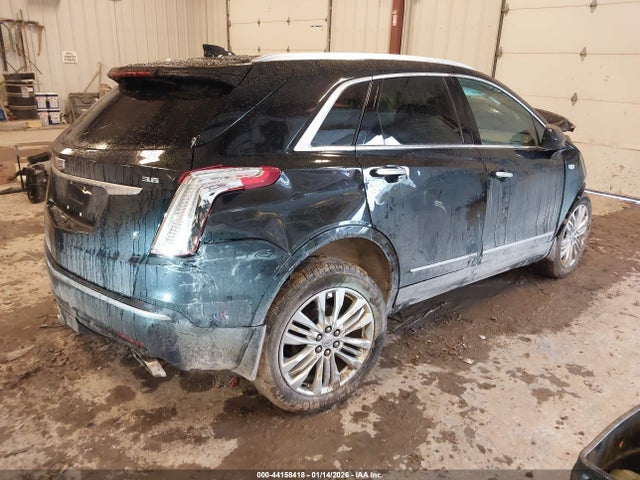 2017 CADILLAC XT5 1GYKNERS4HZ127542 Photo 3