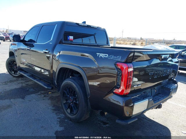 2022 TOYOTA TUNDRA HYBRID 5TFJC5DB1NX008613 Photo 2