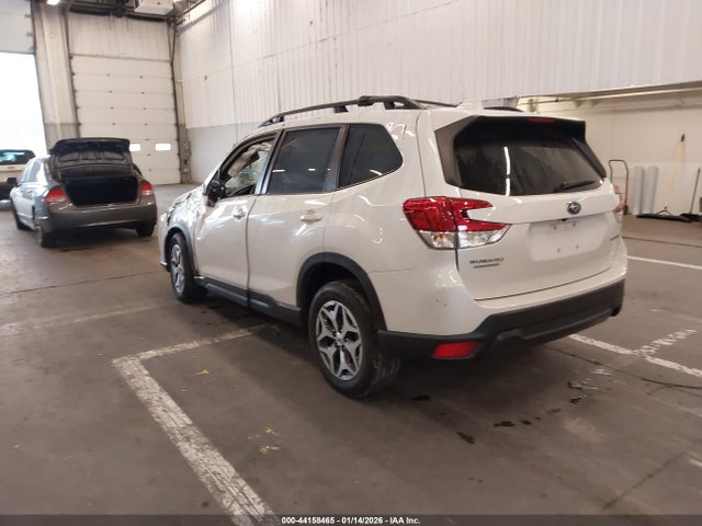 Subaru Forester Premium 2022 JF2SKAEC9NH449473 Image 3