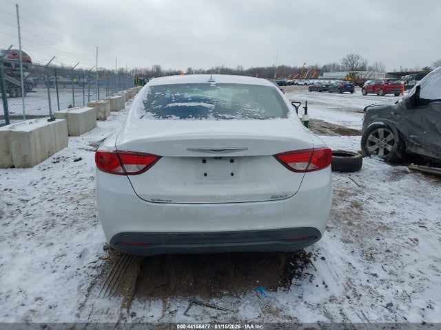 2015 Chrysler 200 Limited მანქანა იყიდება აუქციონზე, vin: 1C3CCCAB9FN608802, აუქციონის ნომერი: 44158477
