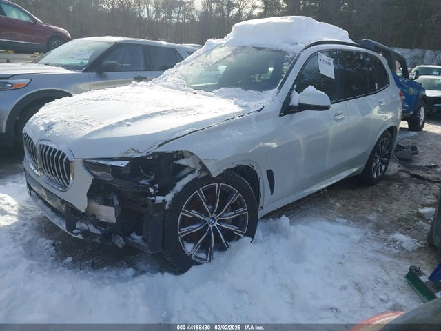 2019 BMW X5 5UXCR6C57KLL35592 Photo 1