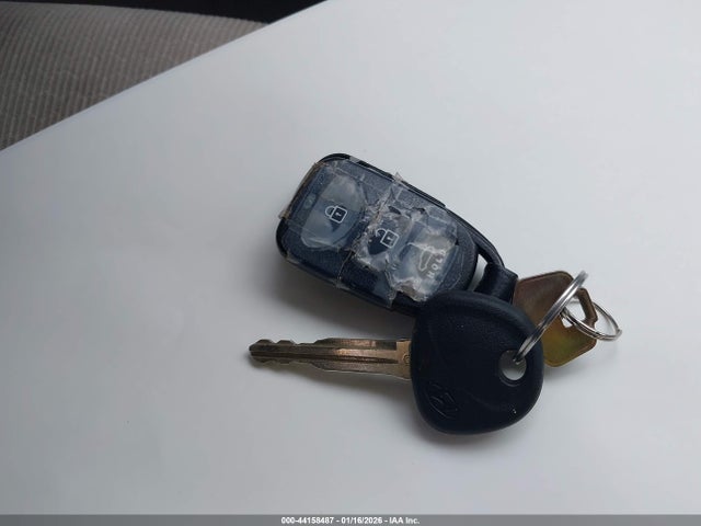 KMHD84LF5HU072457 Hyundai ELANTRA SE