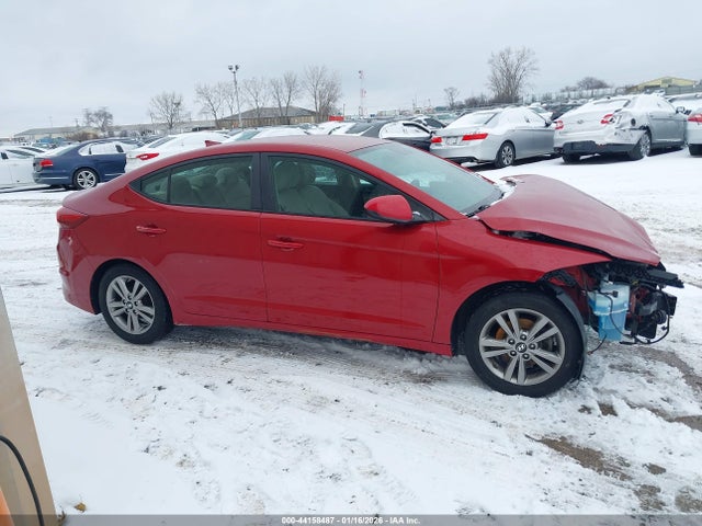 KMHD84LF5HU072457 Hyundai ELANTRA SE