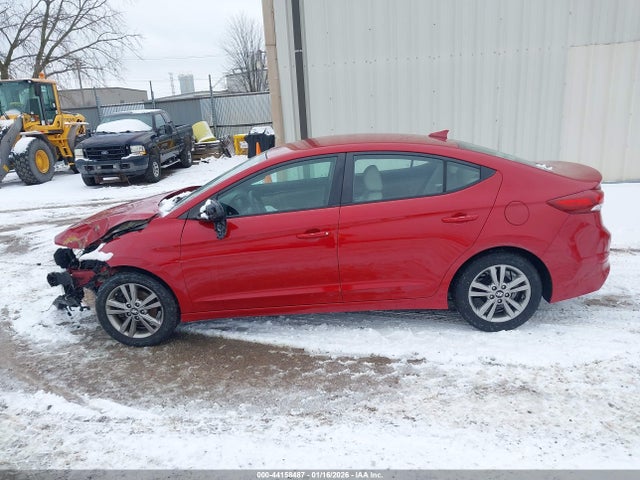 KMHD84LF5HU072457 Hyundai ELANTRA SE