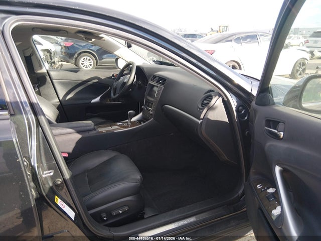 2011 LEXUS IS 350 JTHCE5C22B5001650 Photo 4
