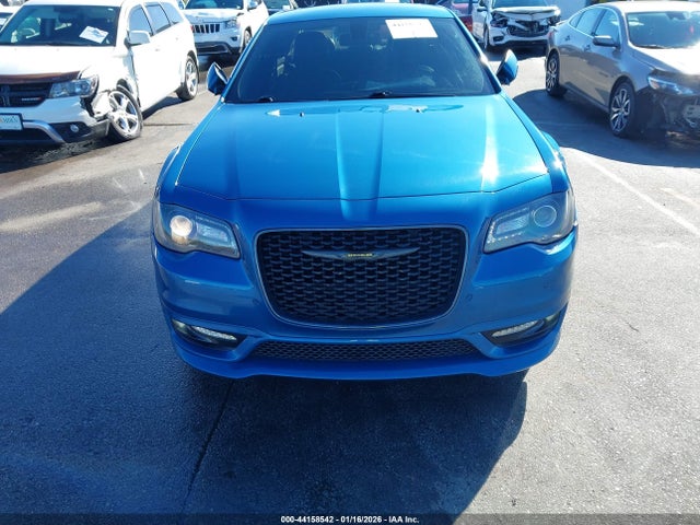 2022 Chrysler 300 Touring L მანქანა იყიდება აუქციონზე, vin: 2C3CCADG8NH221872, აუქციონის ნომერი: 44158542