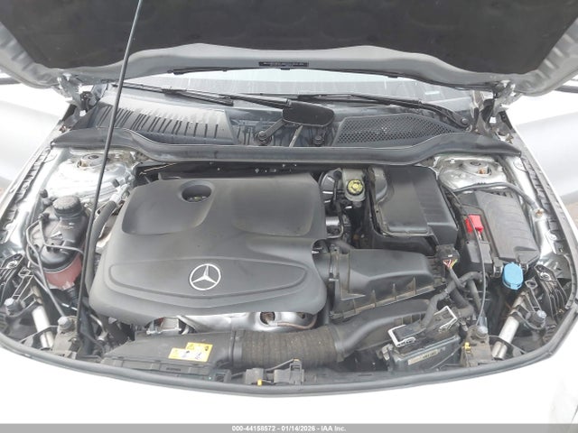 Mercedes-Benz CLA 250 2019 WDDSJ4EB2KN730687 Image 10