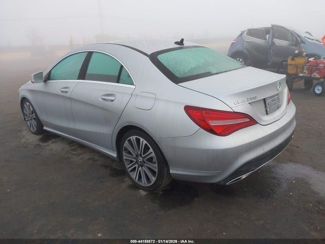 Mercedes-Benz CLA 250 2019 WDDSJ4EB2KN730687 Image 3
