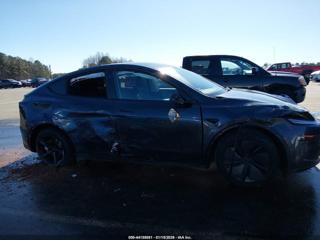 Продажа на аукционе авто 2026 Tesla Model Y Long Range Launch Series/premium All-wheel Drive, vin: 7SAYGDEE5TA412625, номер лота: 44158581