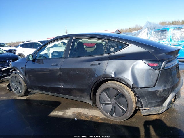 Продажа на аукционе авто 2026 Tesla Model Y Long Range Launch Series/premium All-wheel Drive, vin: 7SAYGDEE5TA412625, номер лота: 44158581